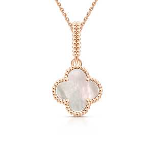 Золотая подвеска с перламутром природным