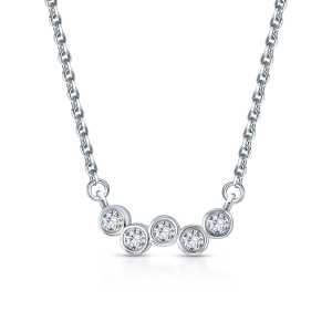 Серебряное шейное украшение с бриллиантами выращенными